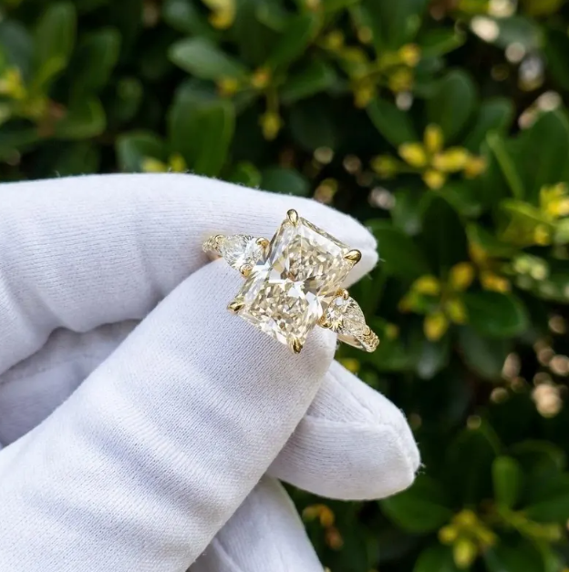 3 CT Radiant Cut E VVS2/VS1 Lab Grown Diamond Engagement Ring, IGI Certified Radiant Diamond Ring, Pear Side Stone Ring, Three Stone Ring