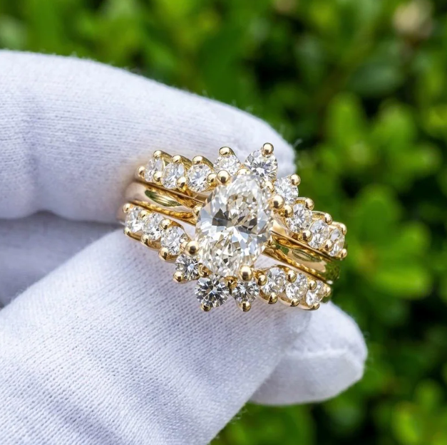 2 CT Oval E-VVS2 Lab Grown Diamond Engagement Ring Set | IGI Certified | 14K Yellow Gold Double Sunburst Ring Guard | Unique Oval Bridal Set