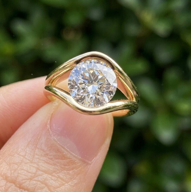 2CT/3CT/4CT Round Cut E VVS2/VS1 Lab Grown Diamond Ring | IGI Certified Diamond Ring | Modern Open Bypass Engagement Ring