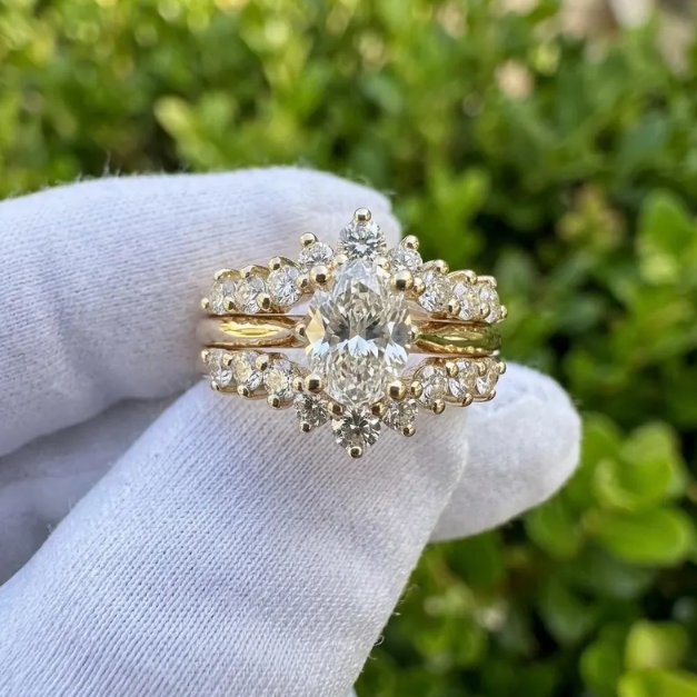 2 CT Oval E-VVS2 Lab Grown Diamond Engagement Ring Set | IGI Certified | 14K Yellow Gold Double Sunburst Ring Guard | Unique Oval Bridal Set