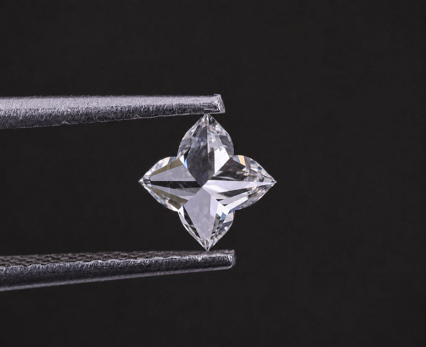 Lily Flower Cut Lab Grown | IGI Certified |1.00 To 6.00 CT