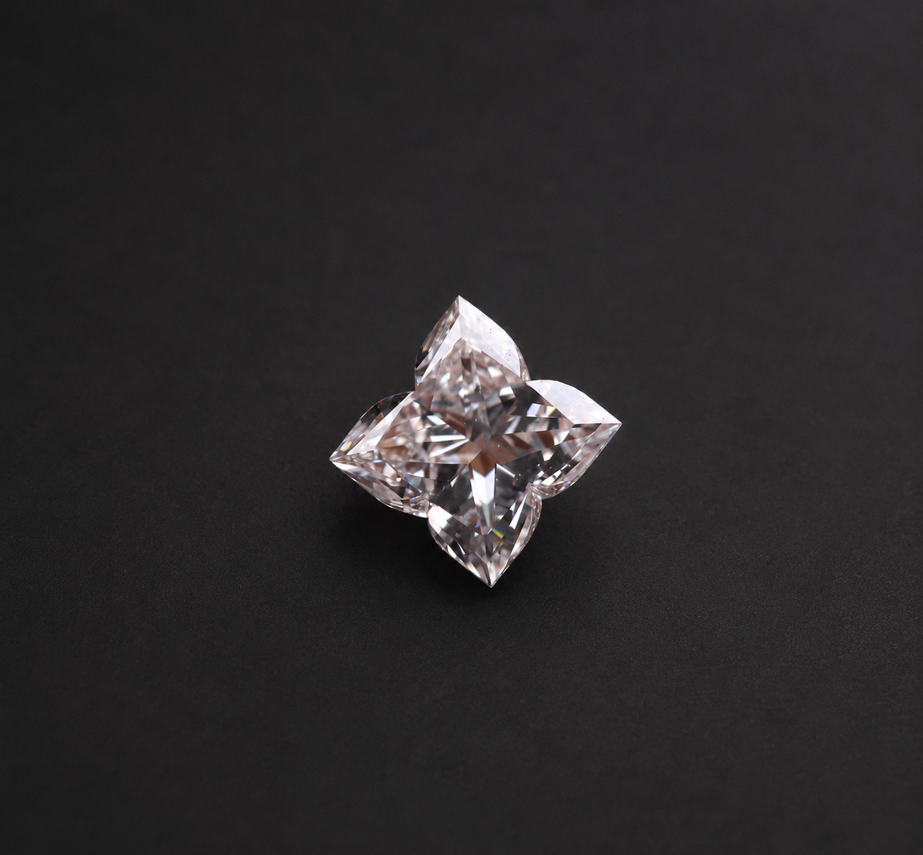 Lily Flower Cut Lab Grown | IGI Certified |1.00 To 6.00 CT