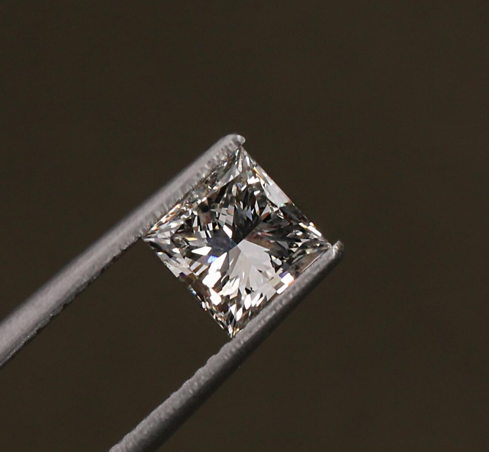 Princess Cut Lab Grown | IGI Certified | 0.50-6 CT