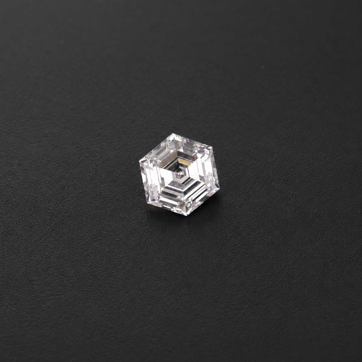 Hexagon Cut Lab Grown | IGI Certified | 0.50-6 CT