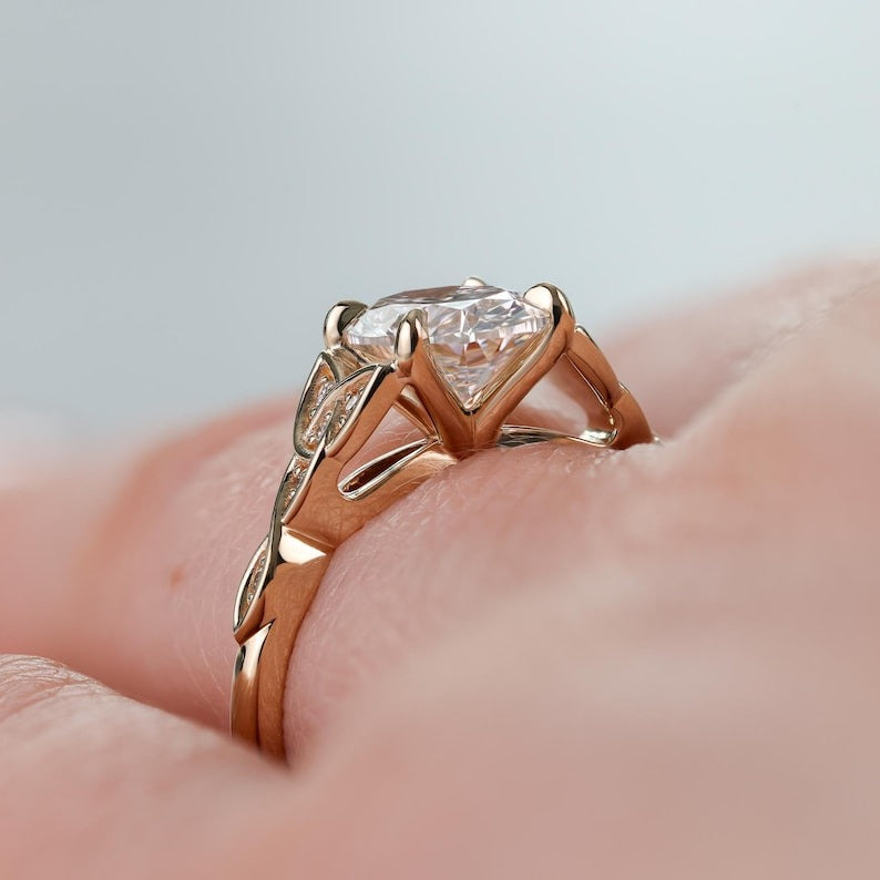 Celtic Oval Diamond Engagement Ring