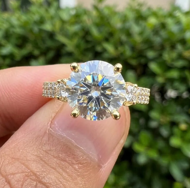 3 CT IGI Certified E VVS2/VS1 Round Cut Lab Grown Diamond Engagement Ring, 3.70 CTW Labgrown Diamond Three Stone Ring