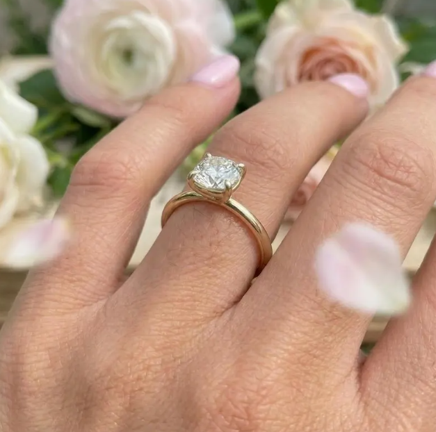 2 Carat E VVS2 IGI Certified Oval Cut Lab Grown Diamond Ring, Solitaire Engagement Ring, Gold Oval Diamond Ring, Minimalist Proposal Ring