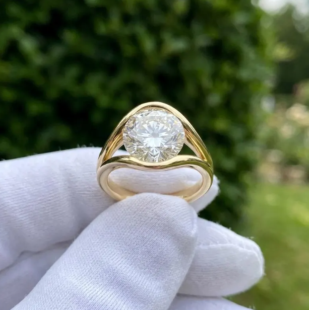 2CT/3CT/4CT Round Cut E VVS2/VS1 Lab Grown Diamond Ring | IGI Certified Diamond Ring | Modern Open Bypass Engagement Ring
