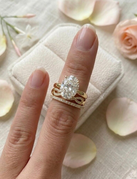 3CT OvalCut IGI Certified E VVS2/VS1 Labgrown Diamond Engagement Ring Set, Triple Pavé Band Ring, Luxury Stacked Wedding Gift