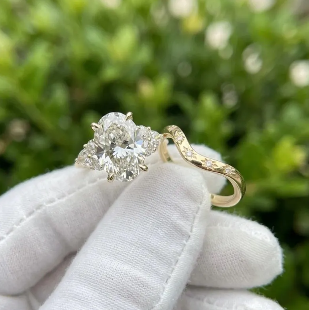 3 CT Oval Cut E VVS2/VS1 Lab Grown Diamond Bridal Set IGI Certified | Pear Side Stone Engagement Ring Set | Unique Two Ring Set