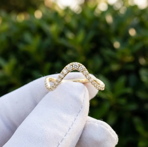  3CT Oval Cut E VVS2 / VS1 IGI Certified Lab Grown Diamond Bridal Set | Curved Matching Wedding Band Set | Gold Unique Engagement Ring