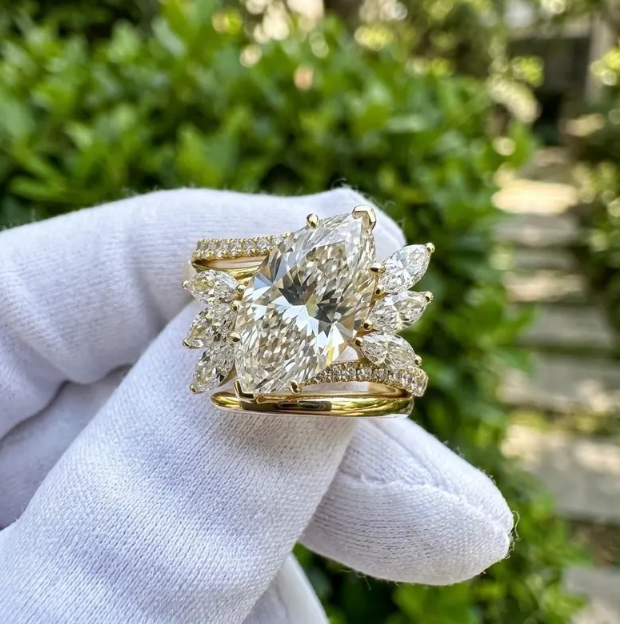 3CT Marquise Cut E VVS2/VS1 Lab Grown Diamond Engagement Ring Set, Asymmetrical Cluster Wedding Band, Gold Unique Bridal Set, IGI Certified