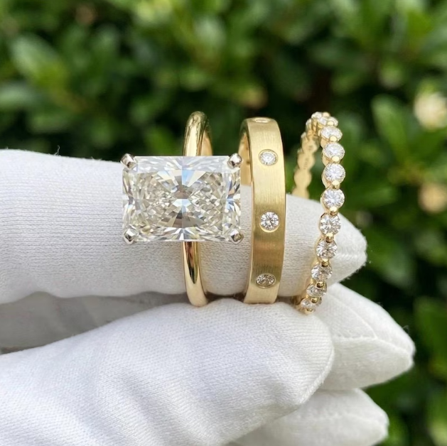 3 CT Radiant Cut E VVS2/VS1 Lab Grown Diamond Ring Set IGI Certified | 3 Piece Bridal Set | Hidden Halo Engagement Ring | Bezel Set