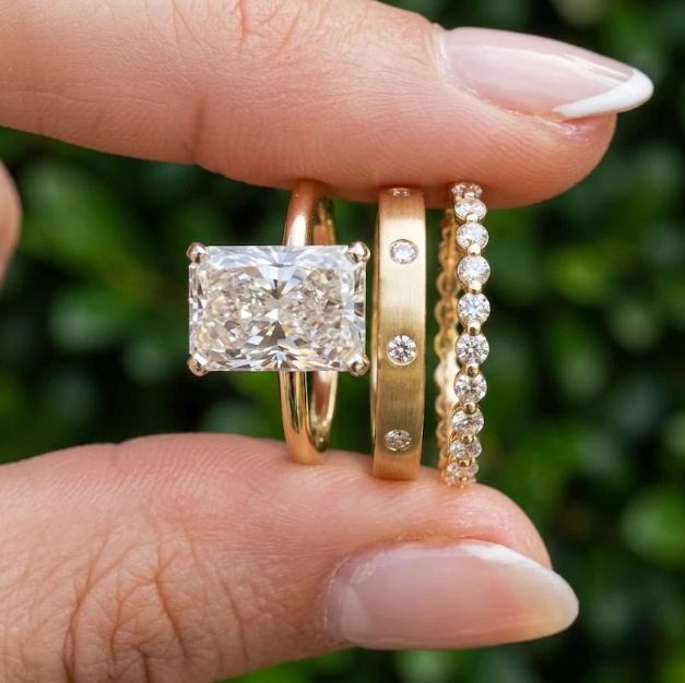 3 CT Radiant Cut E VVS2/VS1 Lab Grown Diamond Ring Set IGI Certified | 3 Piece Bridal Set | Hidden Halo Engagement Ring | Bezel Set