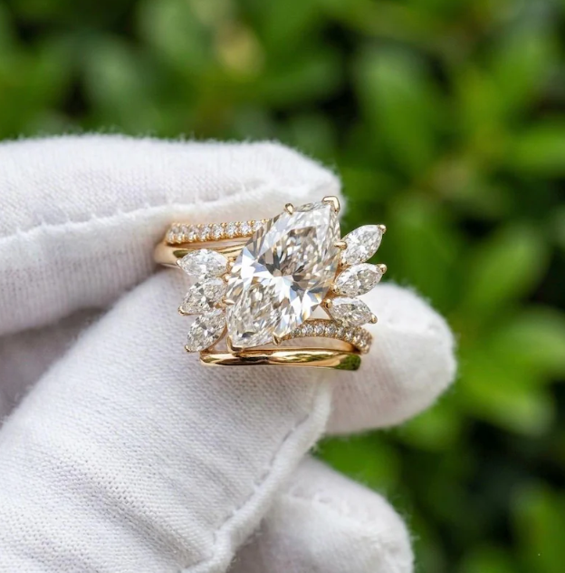3CT Marquise Cut E VVS2/VS1 Lab Grown Diamond Engagement Ring Set, Asymmetrical Cluster Wedding Band, Gold Unique Bridal Set, IGI Certified