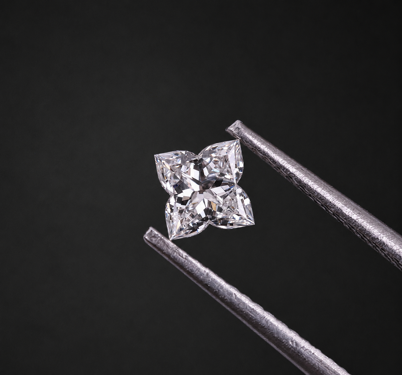 Lily  Flower Cut Lab Grown | IGI Certified |1.00 To 6.00 CT