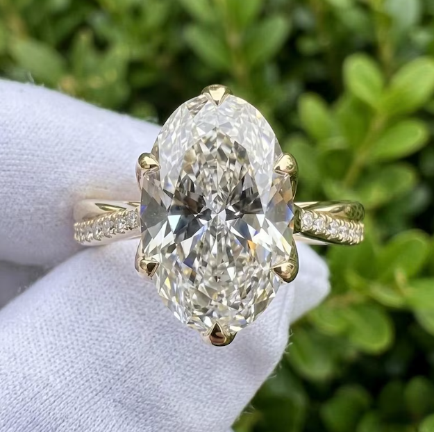 3 CT Oval Cut E VVS2/VS1 Lab-Grown Diamond Ring IGI Certified | Solid 10K/14K/18K Gold Engagement Ring | Pave Band Solitaire Ring