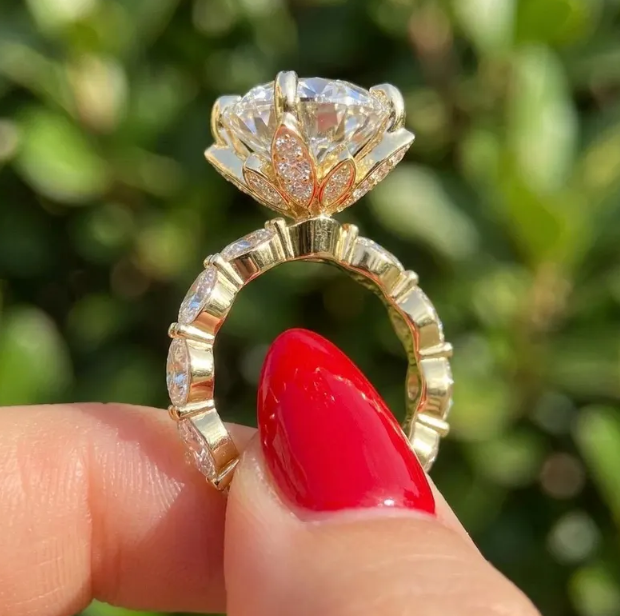 3CT 4CT 5CT Round E VVS2/VS1 Lab Grown Diamond Engagement Ring | IGI Certified Solitaire Ring | Marquise Side Diamond Band | Promise Ring