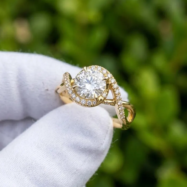1–5 CT IGI Certified E-VVS2 Round LabGrown Diamond Ring | 14k Gold Round Cut Halo Twisted Band Engagement Ring | Unique Infinity Style Ring