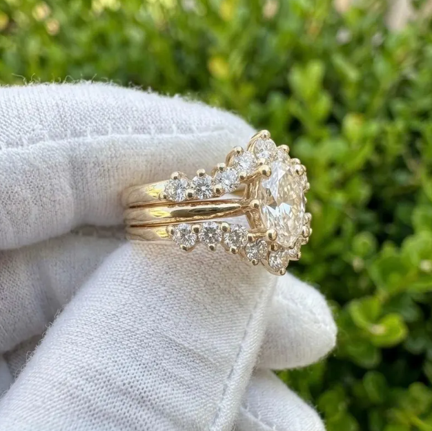 2 CT Oval E-VVS2 Lab Grown Diamond Engagement Ring Set | IGI Certified | 14K Yellow Gold Double Sunburst Ring Guard | Unique Oval Bridal Set