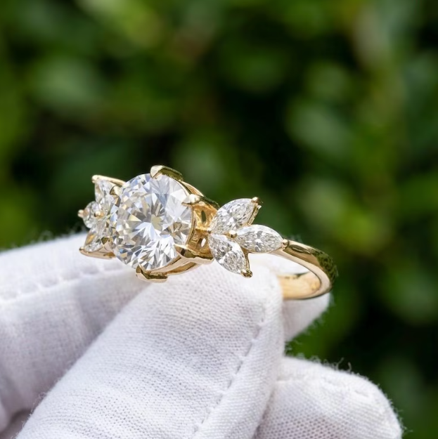 E VVS2/VS1 IGI Certified 2CT to 5CT Round Cut Lab Grown Diamond Engagement Ring | 6 Marquise Side Stones | Floral Leaf Inspired Bridal Ring