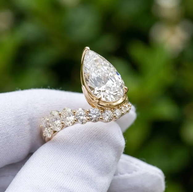 3.00CT Pear Cut E VVS2/VS1 IGI Certified LabGrown Diamond Engagement Ring Set, Bezel Set Pear Shaped Solitaire with Curved Oval Wedding Band