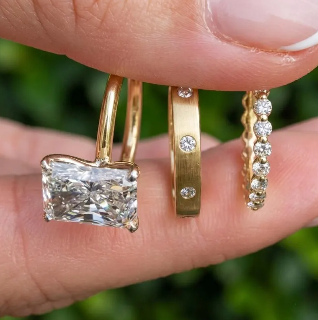 3 CT Radiant Cut E VVS2/VS1 Lab Grown Diamond Ring Set IGI Certified | 3 Piece Bridal Set | Hidden Halo Engagement Ring | Bezel Set