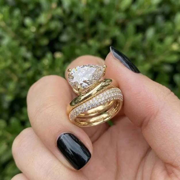2 CT / 3 CT Pear Cut E VVS2 Lab Grown Diamond Bridal Set, IGI Certified Diamond, Twisted Engagement Ring with Pave Wedding Band, 2 Ring Set