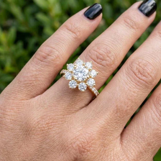 3 CTW Round E VVS2/VS1 Lab Grown Diamond Floral Halo Ring, IGI Certified Diamond Engagement Ring, Flower Cluster Ring, Vintage Bridal Ring