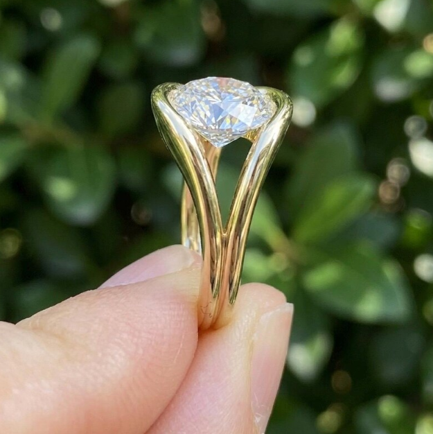 2CT/3CT/4CT Round Cut E VVS2/VS1 Lab Grown Diamond Ring | IGI Certified Diamond Ring | Modern Open Bypass Engagement Ring