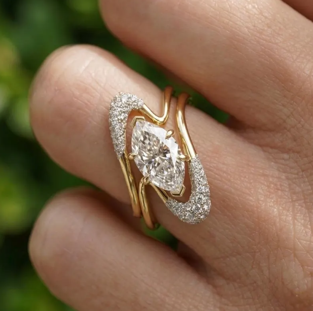 2CT/3CT Marquise Cut E VVS2/VS1 LabGrown Diamond Bridal Ring Set | IGI Certified LabGrown Diamond Engagement Ring & Matching Wedding Band
