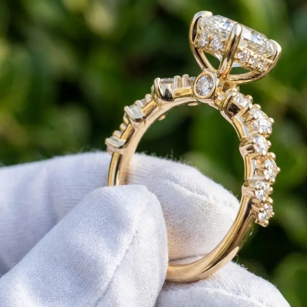 3 CT E VVS2 IGI Certified Oval Lab-Grown Diamond Engagement Ring with Hidden Halo & Scalloped Bubble Band in Yellow Gold