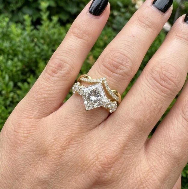 3 CT Princess Cut E VVS2/VS1 Lab Grown Diamond Ring IGI Certified, Twisted Split Shank Engagement Ring, Unique Bridal Ring