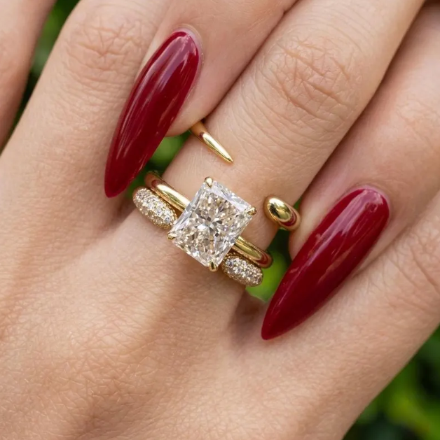 3 CT Radiant Cut E VVS2/VS1 IGI Certified Lab Grown Diamond Ring Set | 4 Piece Matching Wedding Band Set | Gold Bridal Stackable Ring Set