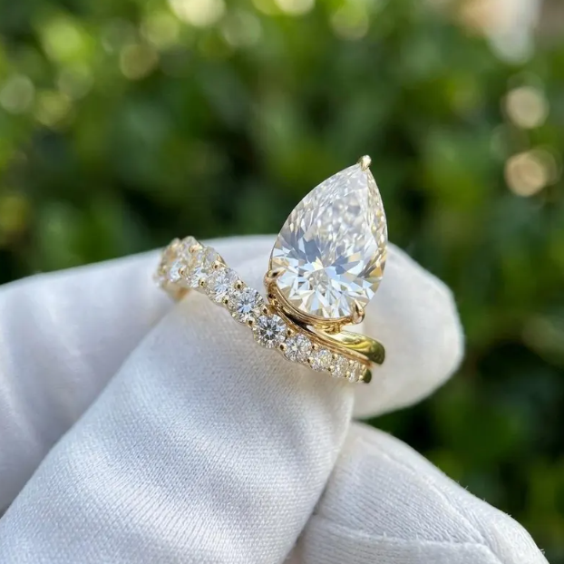 3.00CT Pear Cut E VVS2/VS1 IGI Certified LabGrown Diamond Engagement Ring Set, Bezel Set Pear Shaped Solitaire with Curved Oval Wedding Band