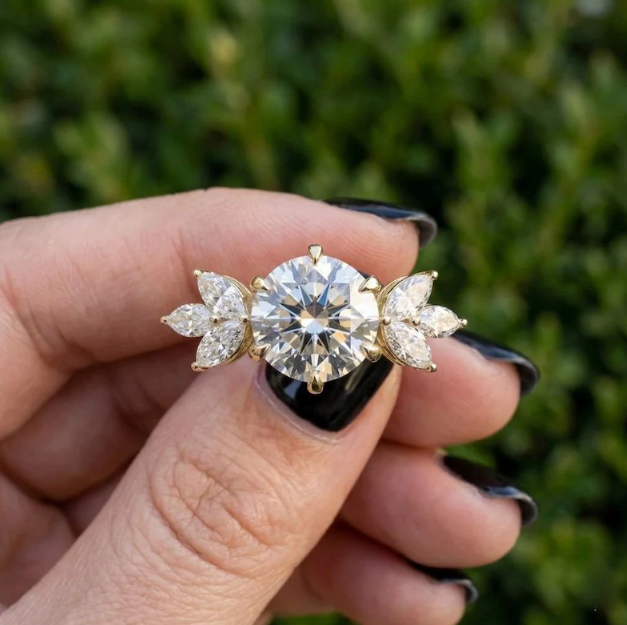 E VVS2/VS1 IGI Certified 2CT to 5CT Round Cut Lab Grown Diamond Engagement Ring | 6 Marquise Side Stones | Floral Leaf Inspired Bridal Ring
