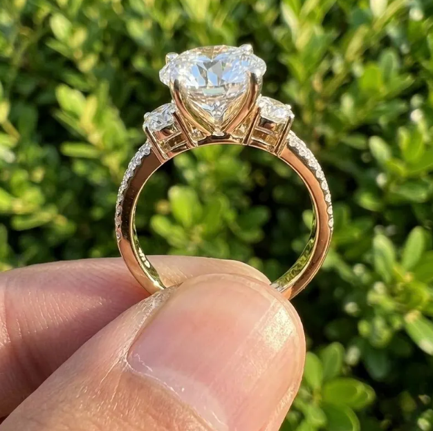 3 CT IGI Certified E VVS2/VS1 Round Cut Lab Grown Diamond Engagement Ring, 3.70 CTW Labgrown Diamond Three Stone Ring