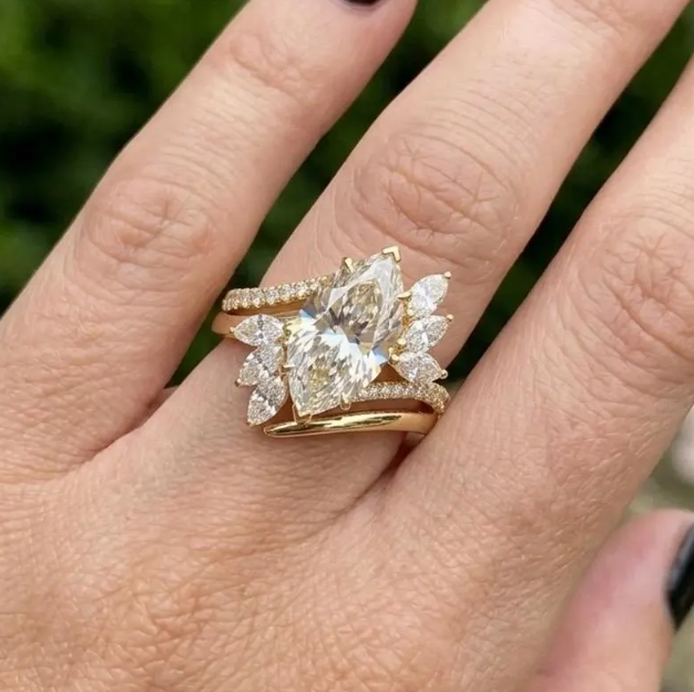 3CT Marquise Cut E VVS2/VS1 Lab Grown Diamond Engagement Ring Set, Asymmetrical Cluster Wedding Band, Gold Unique Bridal Set, IGI Certified