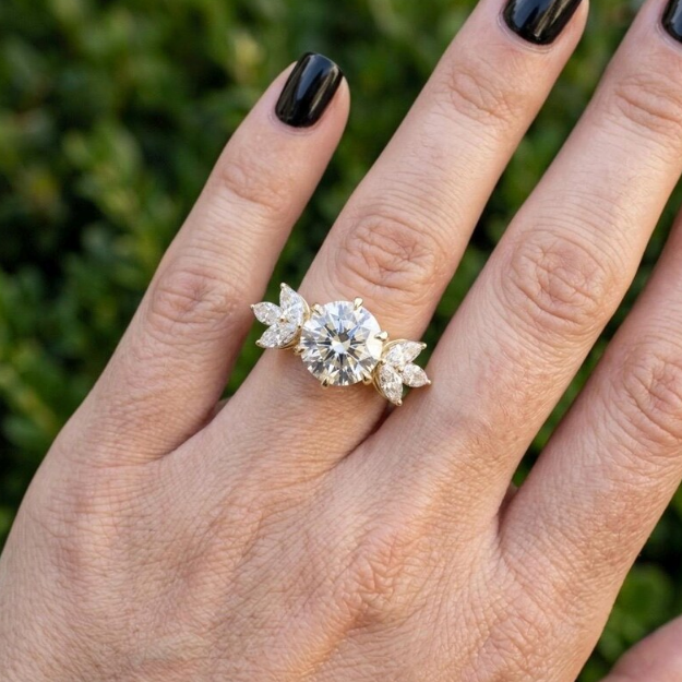 E VVS2/VS1 IGI Certified 2CT to 5CT Round Cut Lab Grown Diamond Engagement Ring | 6 Marquise Side Stones | Floral Leaf Inspired Bridal Ring