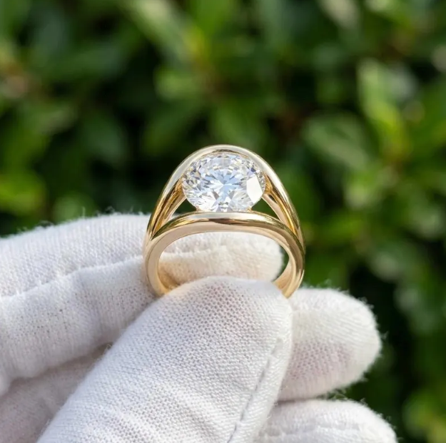 2CT/3CT/4CT Round Cut E VVS2/VS1 Lab Grown Diamond Ring | IGI Certified Diamond Ring | Modern Open Bypass Engagement Ring