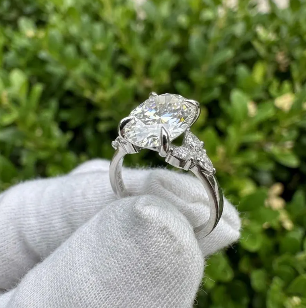 3 CT Oval Cut E VVS2/VS1 Lab Grown Diamond Bridal Set IGI Certified | Pear Side Stone Engagement Ring Set | Unique Two Ring Set
