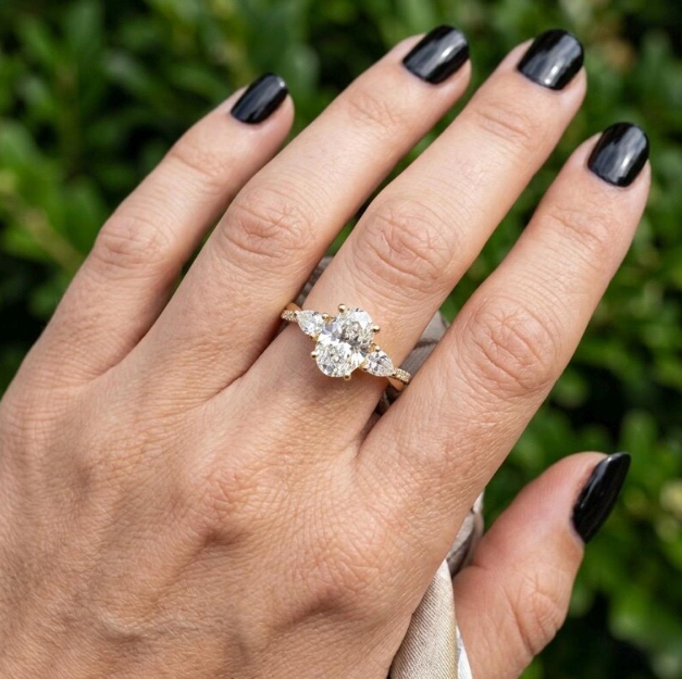 3 CT IGI Certified E VVS2 Oval Lab Grown Diamond Engagement Ring, Three Stone Pear Side Diamond Ring, IGI Certified Diamond Ring for Women