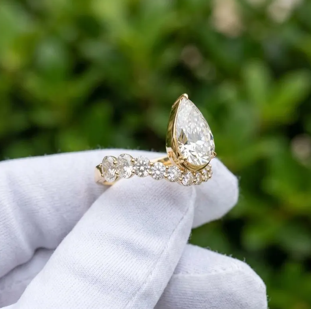 3.00CT Pear Cut E VVS2/VS1 IGI Certified LabGrown Diamond Engagement Ring Set, Bezel Set Pear Shaped Solitaire with Curved Oval Wedding Band