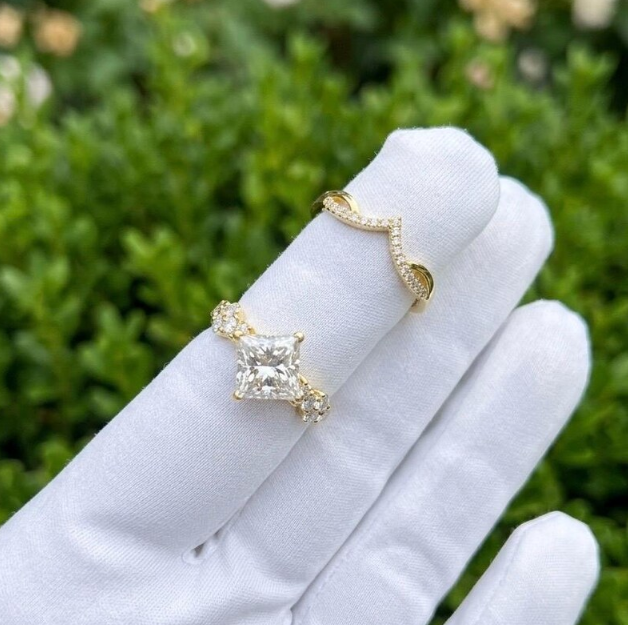 3 CT Princess Cut E VVS2/VS1 Lab Grown Diamond Ring IGI Certified, Twisted Split Shank Engagement Ring, Unique Bridal Ring