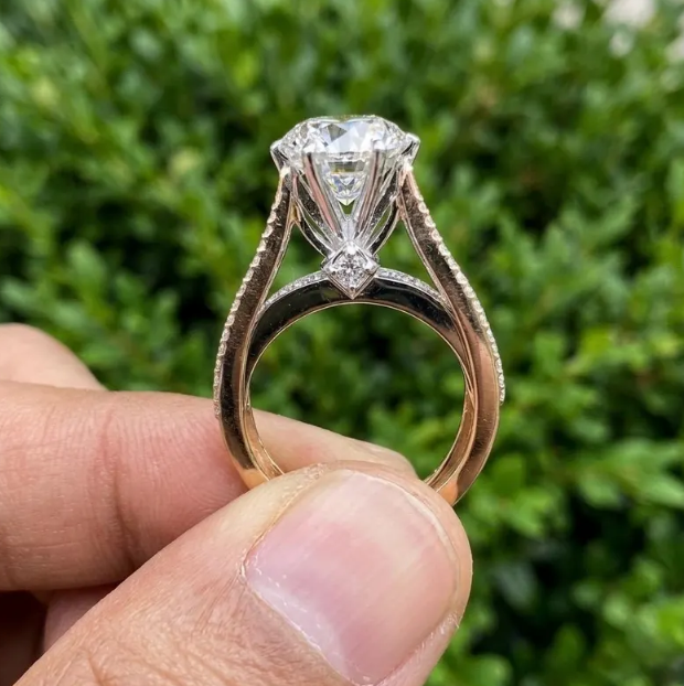 3CT Round E VVS2/VS1 Lab Grown Diamond Engagement Ring, 14K Two Tone Gold Triple Row Split Shank Ring, IGI Certified Diamond Ring