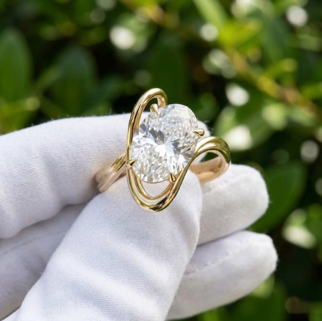  3CT Oval Cut E VVS2 / VS1 IGI Certified Lab Grown Diamond Bridal Set | Curved Matching Wedding Band Set | Gold Unique Engagement Ring