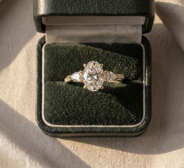 3 CT IGI Certified E VVS2 Oval Lab Grown Diamond Engagement Ring, Three Stone Pear Side Diamond Ring, IGI Certified Diamond Ring for Women