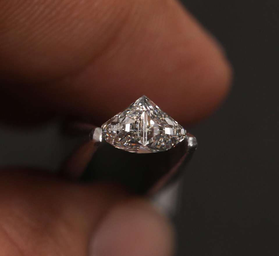 Heart Cut Lab Grown Diamond | IGI Certified D-F VVS Loose Stone (0.50-6 Ct)