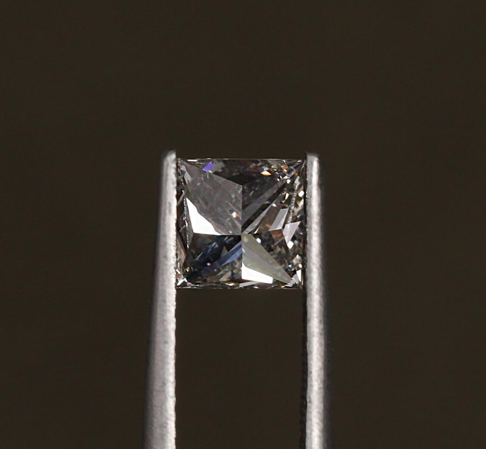Princess Cut Lab Grown | IGI Certified | 0.50-6 CT